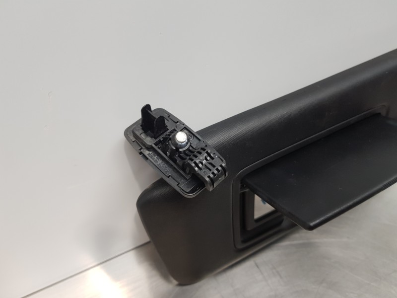 Recambio de parasol izquierdo para mercedes clase gla (w156) 200 d referencia OEM IAM A17681013009H43 A17681013009 