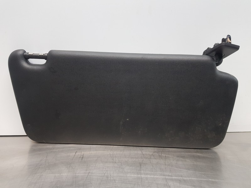 Recambio de parasol izquierdo para mercedes clase gla (w156) 200 d referencia OEM IAM A17681013009H43 A17681013009 