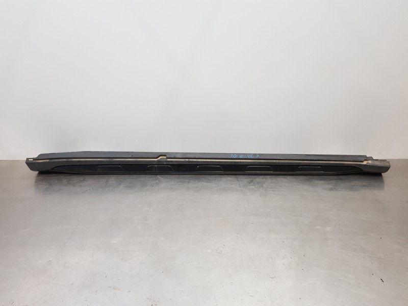 Recambio de faldon lateral para mercedes clase gla (w156) 200 d referencia OEM IAM A1566980854  