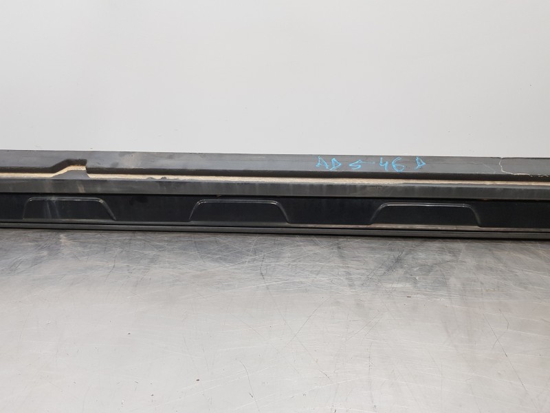 Recambio de faldon lateral para mercedes clase gla (w156) 200 d referencia OEM IAM A1566980854  