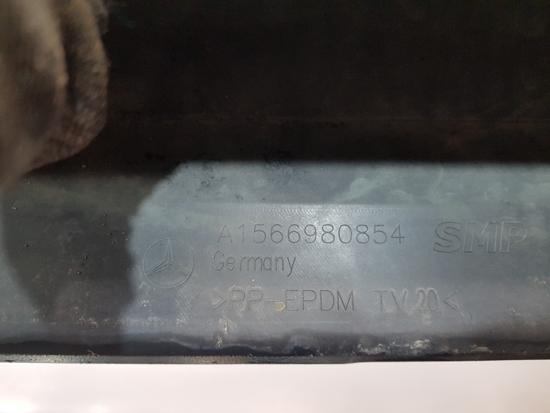 Recambio de faldon lateral para mercedes clase gla (w156) 200 d referencia OEM IAM A1566980854  