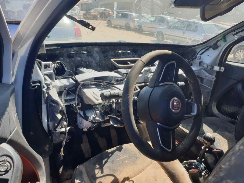 fiat 500 x (334) del año 2023