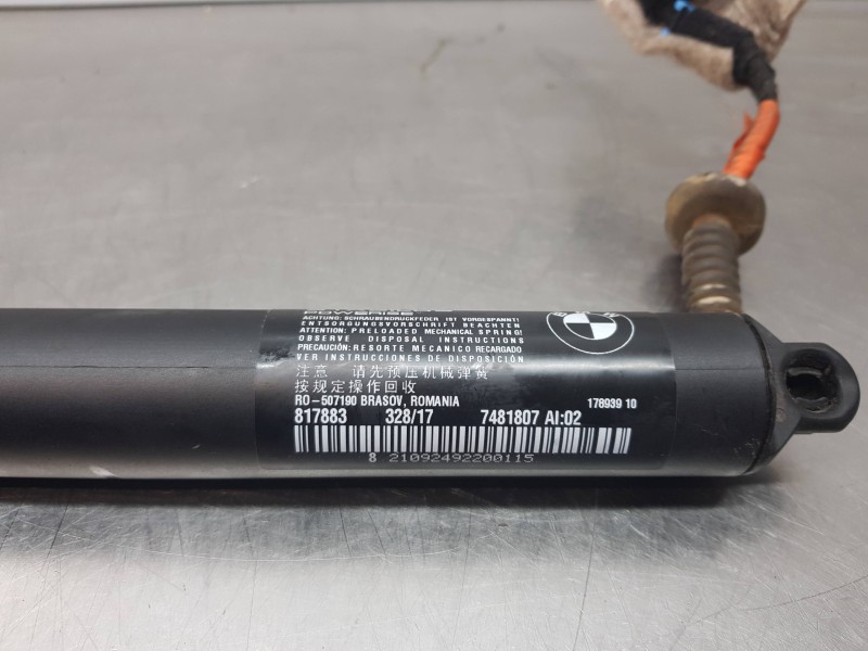 Recambio de amortiguadores maletero / porton para bmw x1 (f48) sdrive referencia OEM IAM 51247481807  