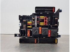 Recambio de caja reles / fusibles para bmw x1 (f48) sdrive referencia OEM IAM 9270356  