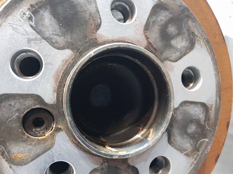 Recambio de mangueta trasera derecha para bmw x1 (f48) sdrive referencia OEM IAM 33308842880 33416858086 