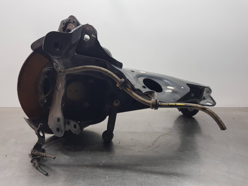 Recambio de mangueta trasera derecha para bmw x1 (f48) sdrive referencia OEM IAM 33308842880 33416858086 