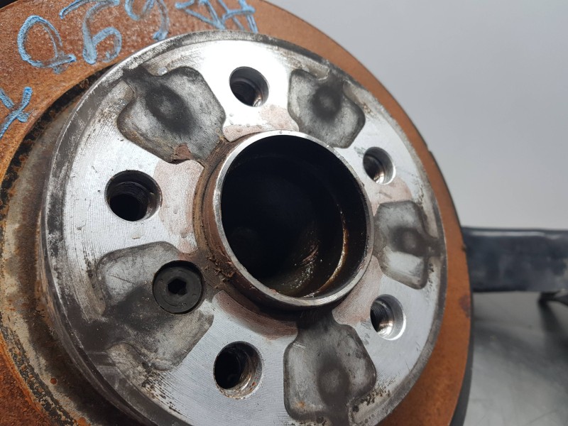 Recambio de mangueta trasera izquierda para bmw x1 (f48) sdrive referencia OEM IAM 33308842879 33416858086 