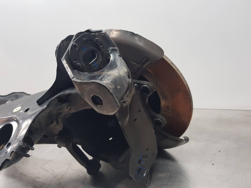 Recambio de mangueta trasera izquierda para bmw x1 (f48) sdrive referencia OEM IAM 33308842879 33416858086 