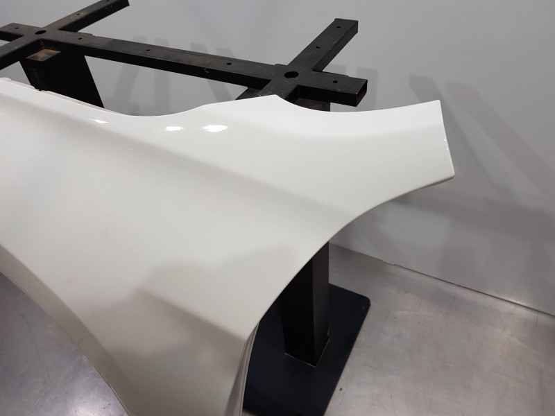 Recambio de aleta delantera izquierda para bmw x1 (f48) sdrive referencia OEM IAM 41007427299  