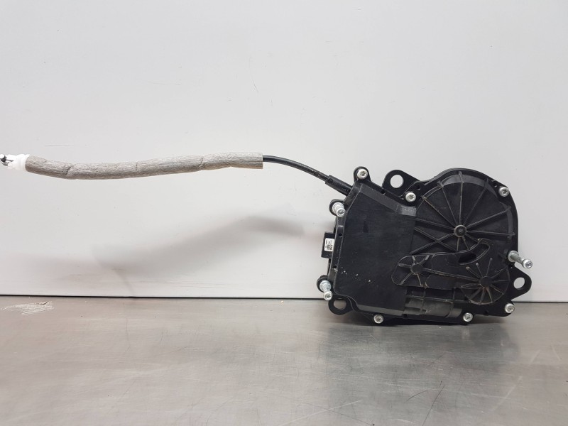 Recambio de motor cierre centralizado porton para bmw x1 (f48) sdrive referencia OEM IAM 51247374006 737400611 