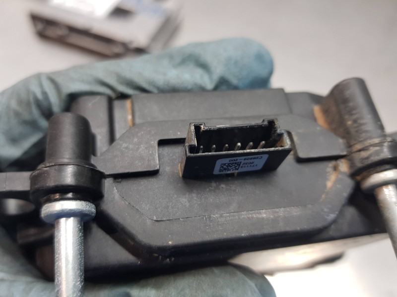 Recambio de motor cierre centralizado porton para bmw x1 (f48) sdrive referencia OEM IAM 51247374006 737400611 