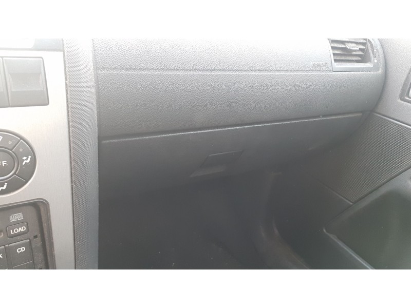 ford mondeo berlina (ge) del año 2001