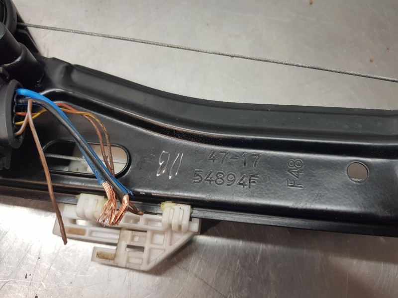 Recambio de elevalunas delantero derecho para bmw x1 (f48) sdrive referencia OEM IAM 51337434786 67627354890 