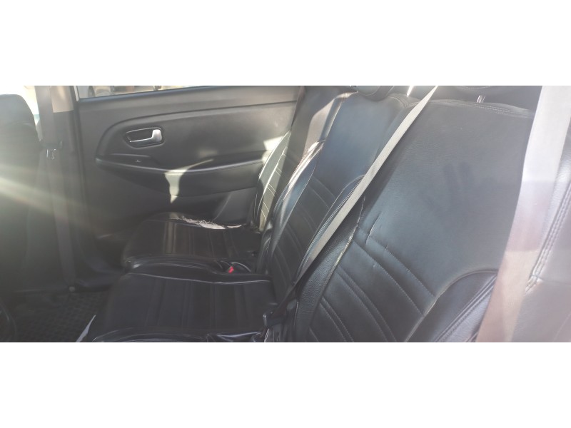kia carens ( ) del año 2018