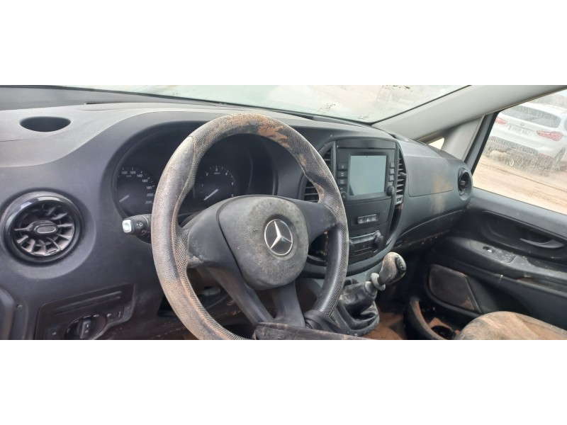mercedes vito mixta 639 del año 2022