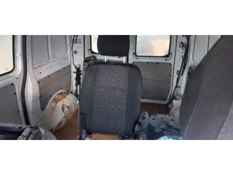 mercedes vito mixta 639 del año 2022