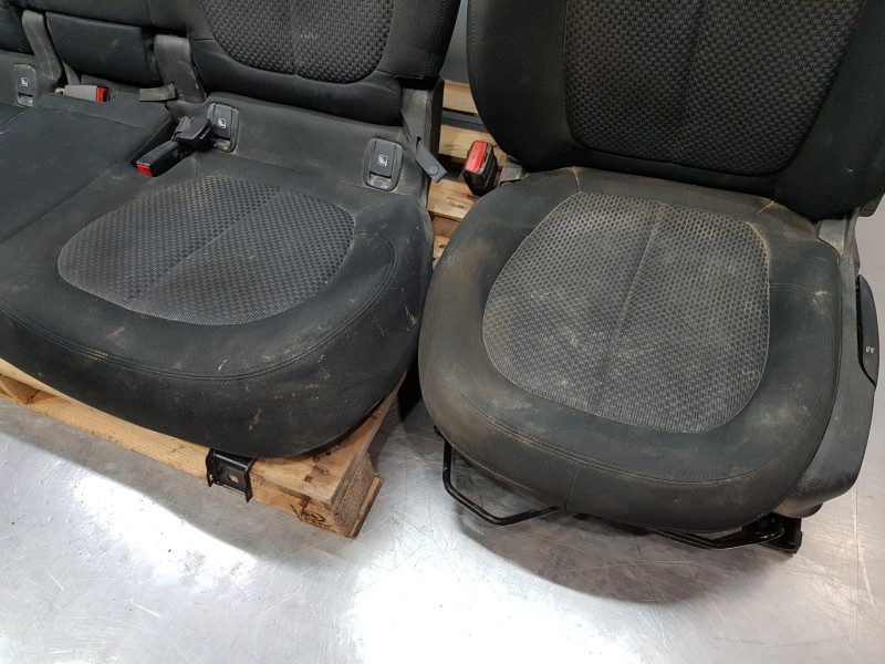 Recambio de juego asientos completo para bmw x1 (f48) sdrive referencia OEM IAM 52107397443 52107310843 52107397444