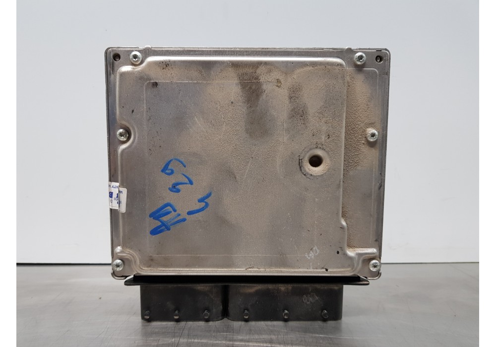 Recambio de centralita motor uce para mercedes vito caja cerrada 6.03  furgon referencia OEM IAM A6461503178 0281013457 