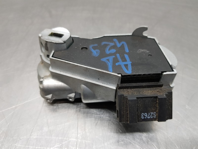 Recambio de antirrobo para mercedes vito caja cerrada 6.03  furgon referencia OEM IAM A0375456132 A2034621130 