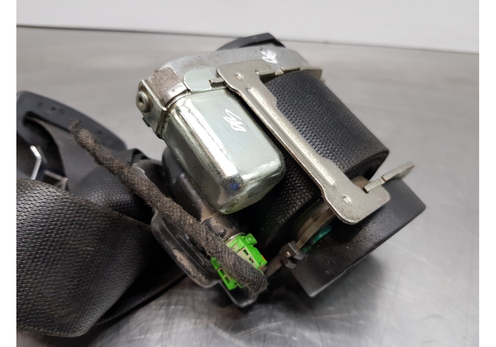 Recambio de cinturon seguridad delantero derecho para mercedes vito caja cerrada 6.03  furgon referencia OEM IAM A63986038859A86