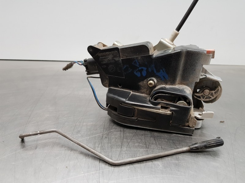 Recambio de cerradura puerta delantera izquierda para mercedes vito caja cerrada 6.03  furgon referencia OEM IAM A6397201635  