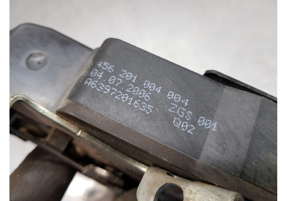 Recambio de cerradura puerta delantera izquierda para mercedes vito caja cerrada 6.03  furgon referencia OEM IAM A6397201635  