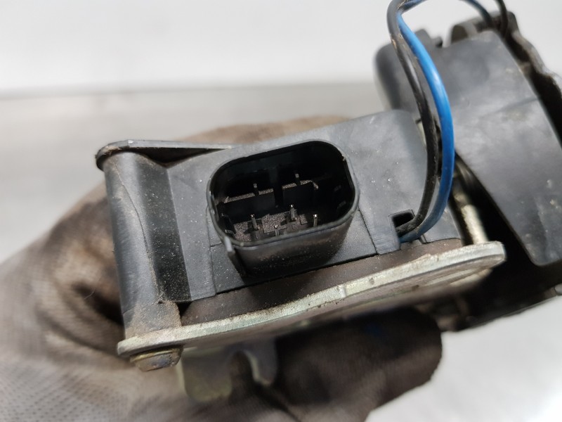 Recambio de cerradura puerta delantera izquierda para mercedes vito caja cerrada 6.03  furgon referencia OEM IAM A6397201635  