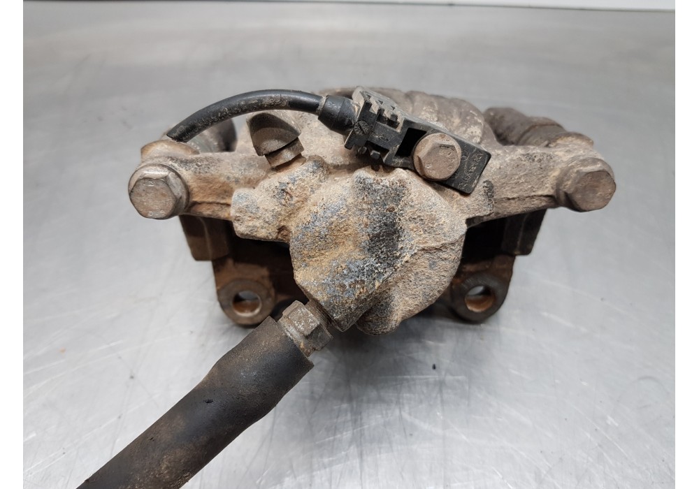 Recambio de pinza freno trasera derecha para mercedes vito caja cerrada 6.03  furgon referencia OEM IAM A6394200983  