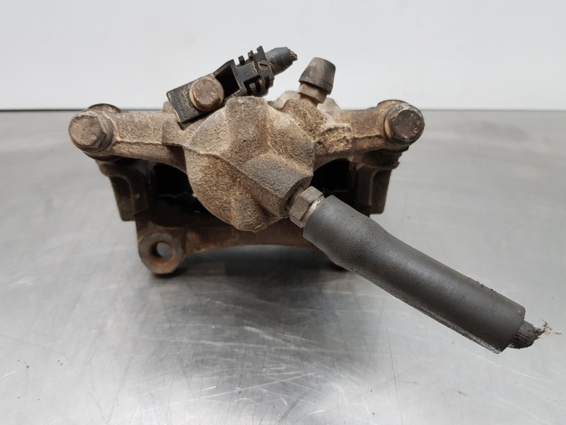 Recambio de pinza freno trasera izquierda para mercedes vito caja cerrada 6.03  furgon referencia OEM IAM A6394200883  