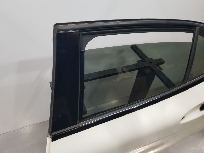 Recambio de puerta trasera izquierda para mercedes clase gla (w156) 200 d referencia OEM IAM A1567300105  