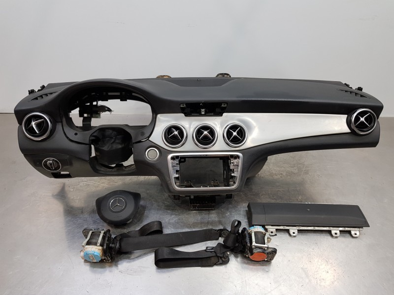 Recambio de kit airbag para mercedes clase gla (w156) 200 d referencia OEM IAM A11768000879  