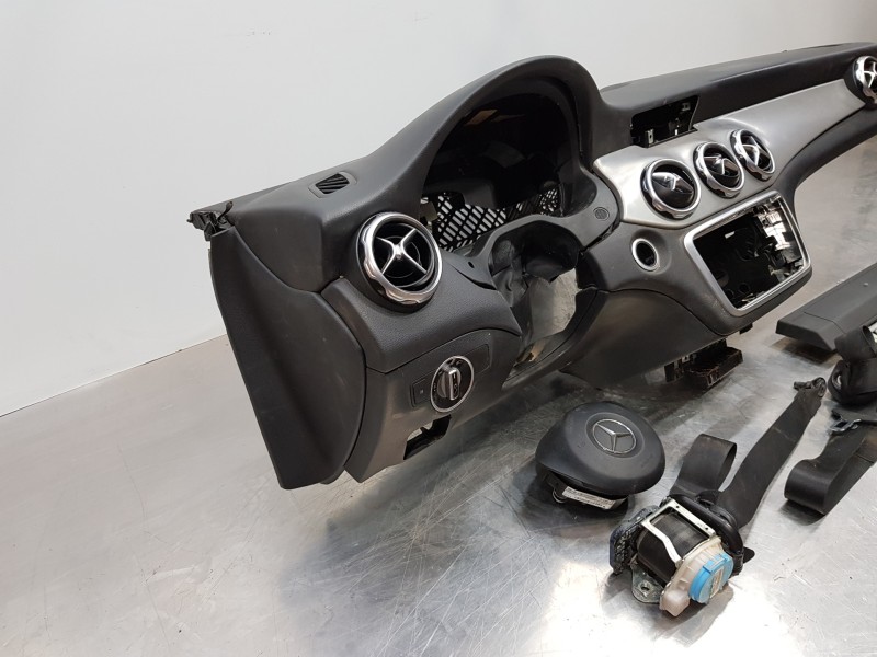 Recambio de kit airbag para mercedes clase gla (w156) 200 d referencia OEM IAM A11768000879  