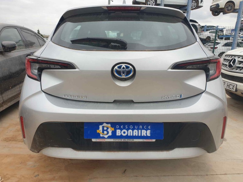 toyota corolla (e21) del año 2023