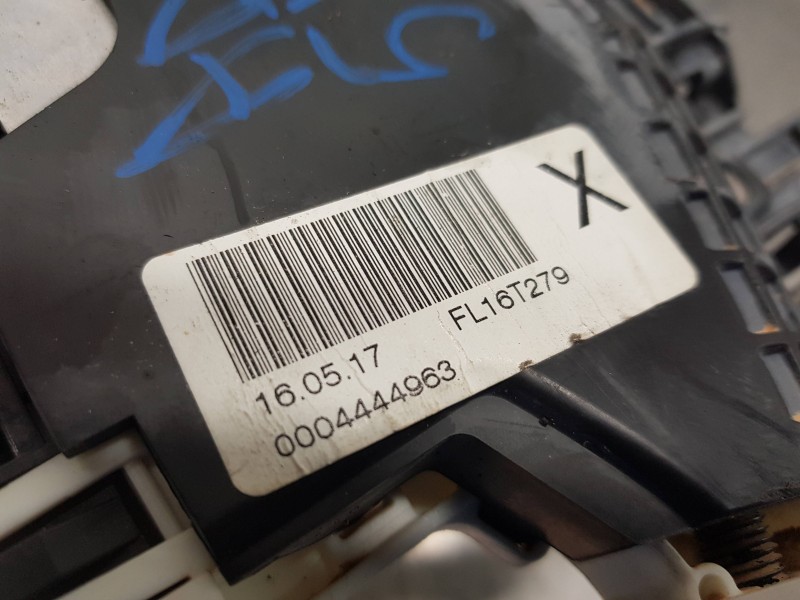 Recambio de cerradura puerta delantera izquierda para mercedes clase gla (w156) 200 d referencia OEM IAM A1667200135 A2040085899