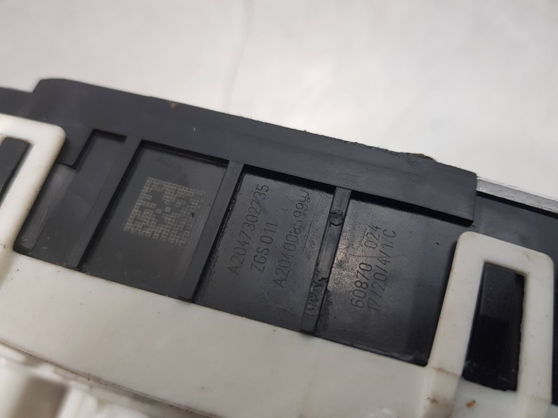 Recambio de cerradura puerta trasera izquierda para mercedes clase gla (w156) 200 d referencia OEM IAM A2047302735  