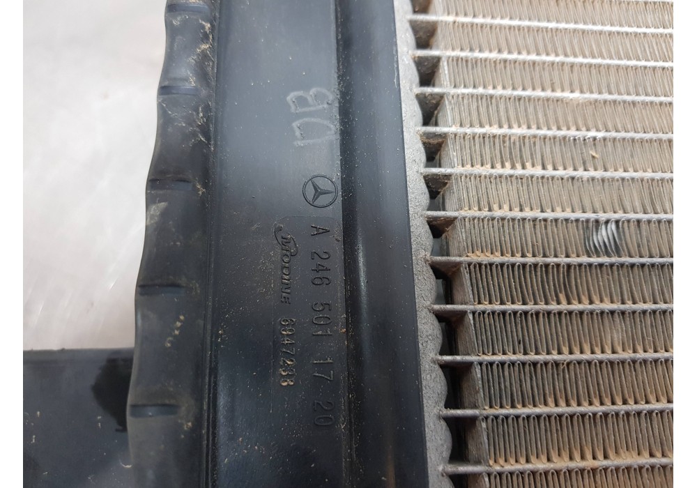 Recambio de condensador / radiador aire acondicionado para mercedes clase gla (w156) 200 d referencia OEM IAM A2465000454  