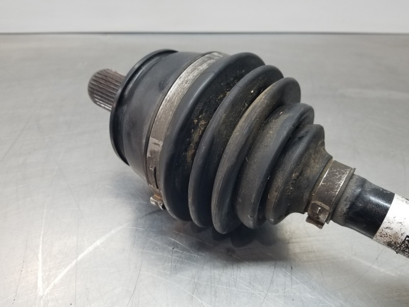 Recambio de transmision delantera izquierda para mercedes clase gla (w156) 200 d referencia OEM IAM A2463301601  