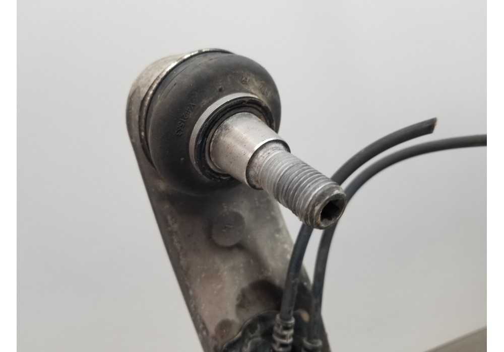 Recambio de brazo suspension inferior delantero derecho para mercedes clase gla (w156) 200 d referencia OEM IAM A1563300200  