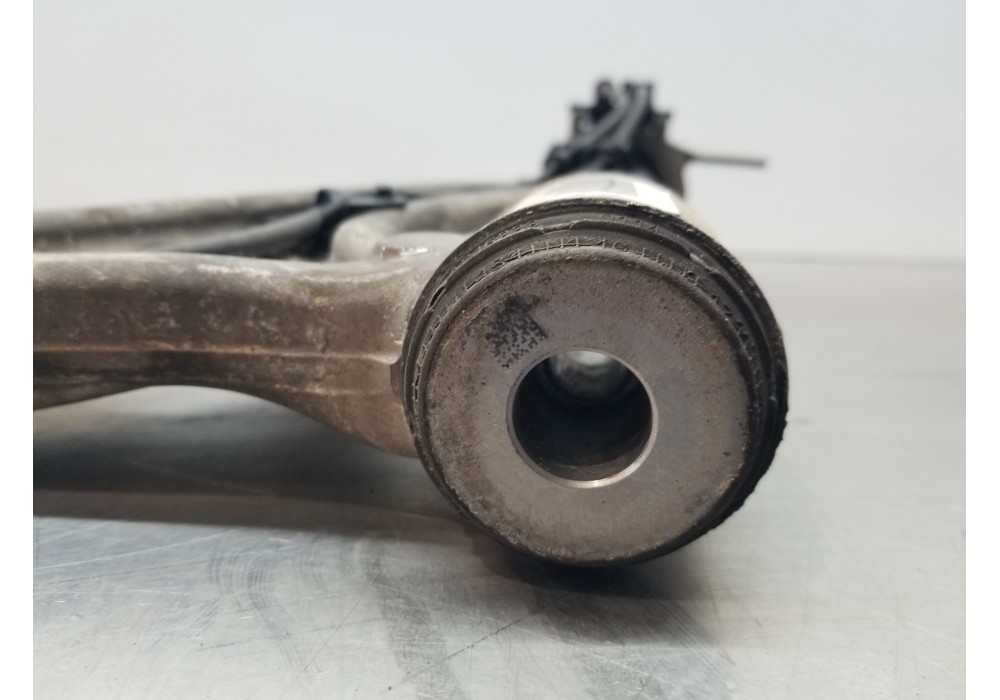 Recambio de brazo suspension inferior delantero derecho para mercedes clase gla (w156) 200 d referencia OEM IAM A1563300200  