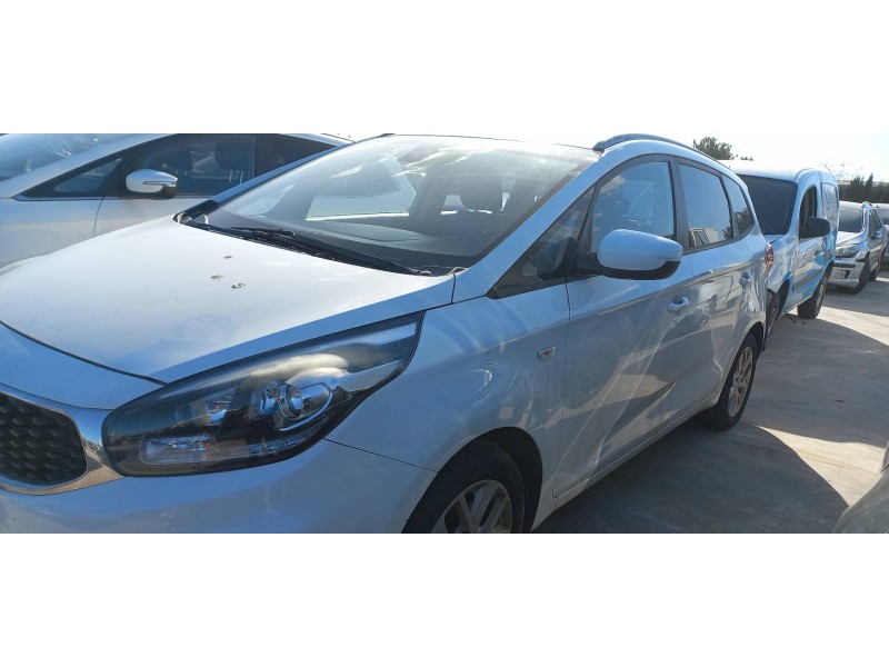 kia carens ( ) del año 2018