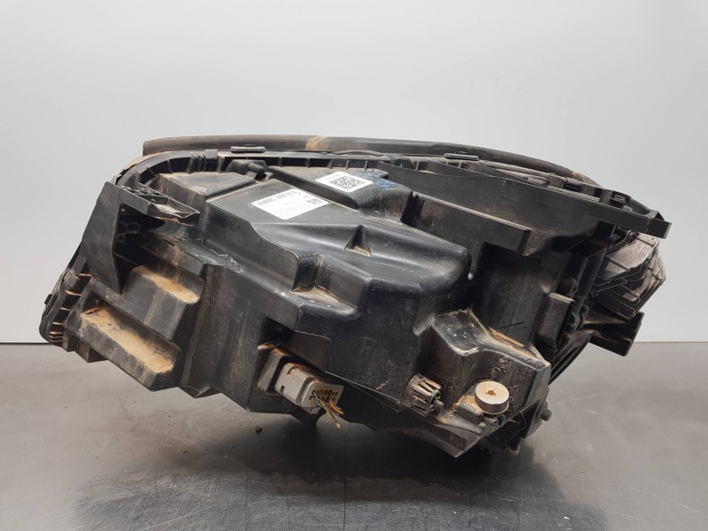 Recambio de faro derecho para mercedes clase gla (w156) 200 d referencia OEM IAM A1569067600 A1569067000 