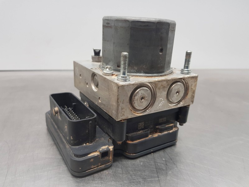 Recambio de abs para mercedes clase gla (w156) 200 d referencia OEM IAM A0004313900  