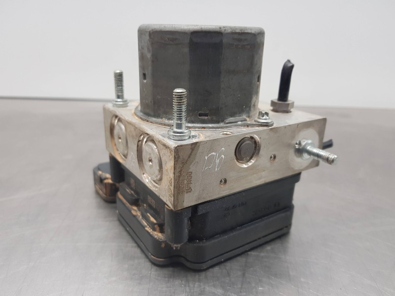 Recambio de abs para mercedes clase gla (w156) 200 d referencia OEM IAM A0004313900  