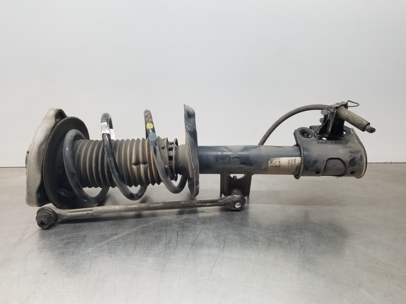 Recambio de amortiguador delantero derecho para mercedes clase gla (w156) 200 d referencia OEM IAM A1563231600  