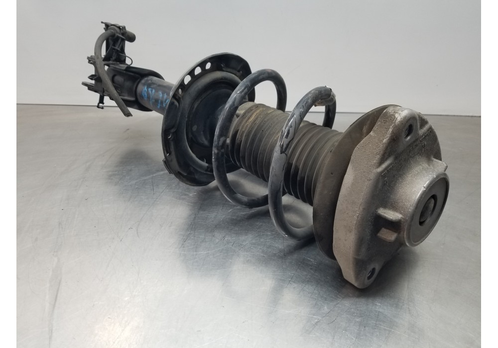 Recambio de amortiguador delantero derecho para mercedes clase gla (w156) 200 d referencia OEM IAM A1563231600  