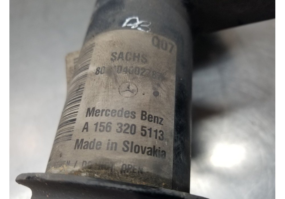 Recambio de amortiguador delantero izquierdo para mercedes clase gla (w156) 200 d referencia OEM IAM A1563231500  