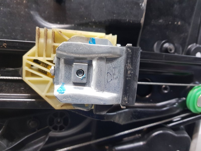 Recambio de elevalunas trasero derecho para mercedes clase gla (w156) 200 d referencia OEM IAM A1767304400 A1765405908 A24690632