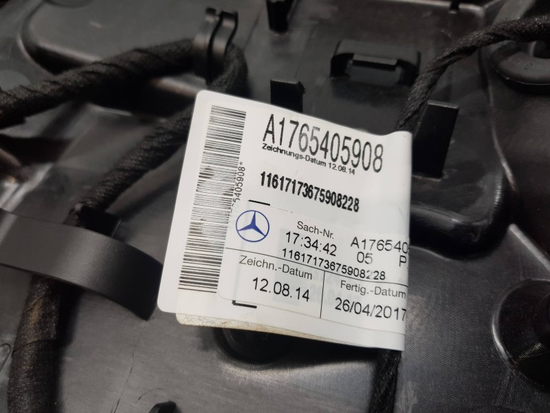 Recambio de elevalunas trasero derecho para mercedes clase gla (w156) 200 d referencia OEM IAM A1767304400 A1765405908 A24690632