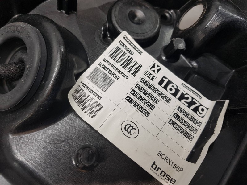 Recambio de elevalunas trasero derecho para mercedes clase gla (w156) 200 d referencia OEM IAM A1767304400 A1765405908 A24690632