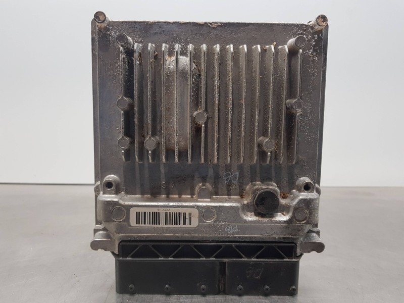 Recambio de centralita motor uce para mercedes clase gla (w156) 200 d referencia OEM IAM A6519007003 A6519014402 